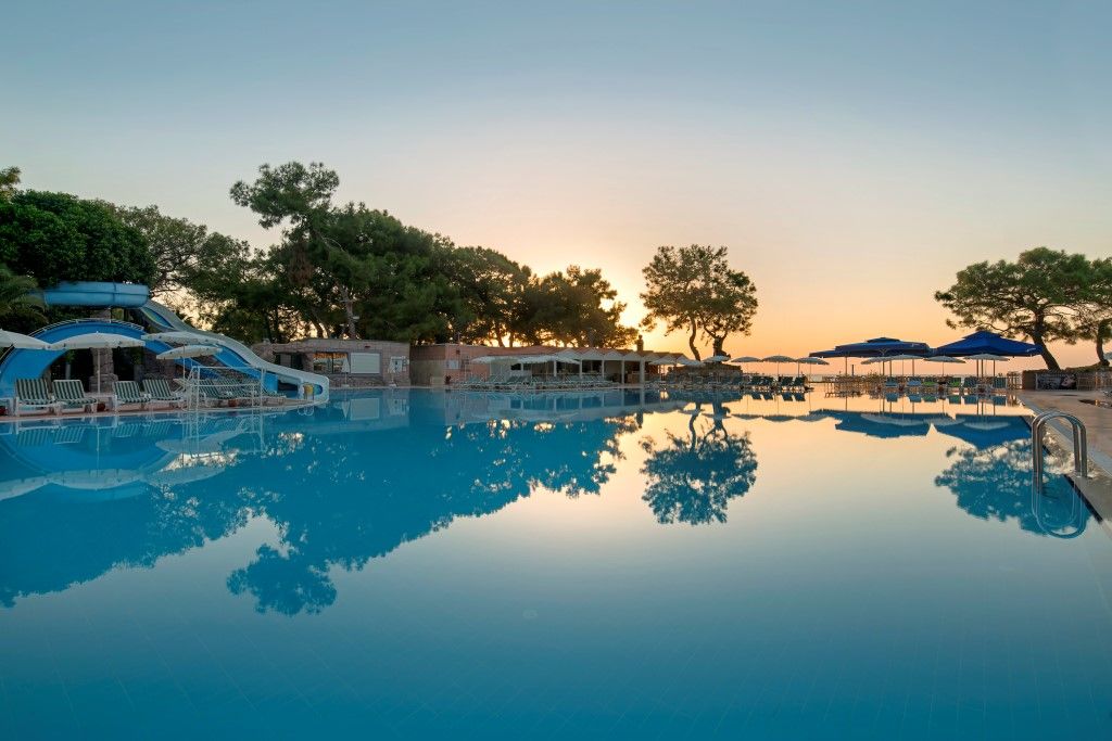 Отель Fun And Sun Club Saphire Текирова Экстерьер фото