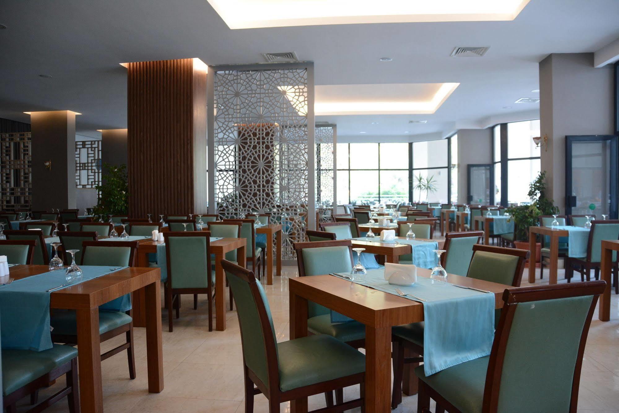 Отель Fun And Sun Club Saphire Текирова Экстерьер фото